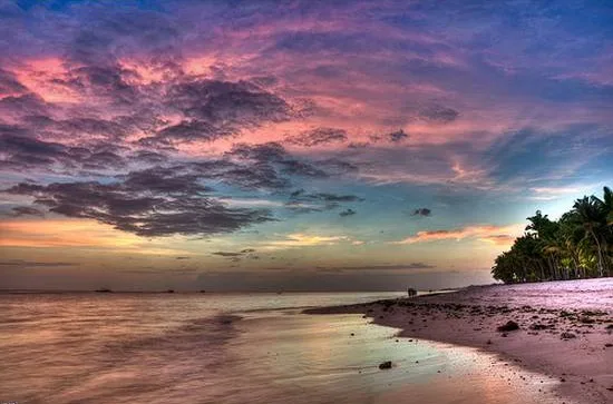 Ένας άνθρωπος βιντεοσκοπούσε τον ουρανό για 7 ημέρες. Αυτό πουκατέγραψε θα σας κόψει την ανάσα.