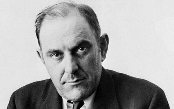 Η απίστευτη ιστορία του ανθρώπου που πούλησε τον Πύργο του Άιφελ και ξεγέλασε τον Αλ Καπόνε!