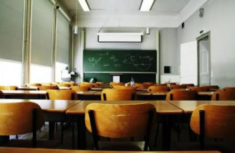 Σύγκριση τμημάτων Λογιστικής και Χρηματοοικονομικής  με το Οικονομικών Επιστημών