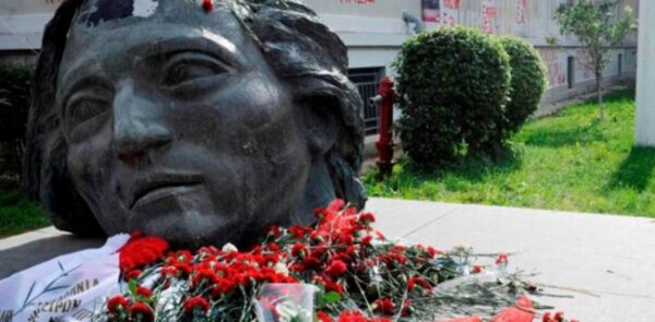 Ξεκινούν οι εκδηλώσεις για την 42η επέτειο του Πολυτεχνείου