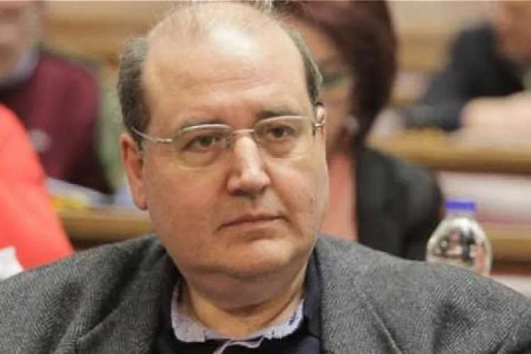 Ο Φίλης για την μείωση ωρών στα Αρχαία