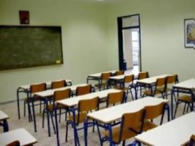 ΚΑΤΑΡΓΟΥΝ ΤΜΗΜΑΤΑ ΚΑΙ ΕΙΔΙΚΟΤΗΤΕΣ ΤΟΜΕΩΝ ΣΤΑ ΕΠΑΛ ΑΙΤΩΛΟΑΚΑΡΝΑΝΙΑΣ
