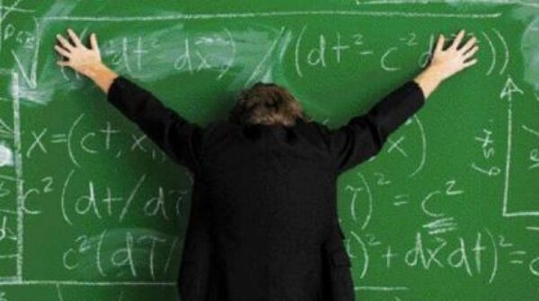 Συνεχίζεται το μπάχαλο με τους αναπληρωτές – Πόρτα εξόδου σε διευθυντές στο παρα πέντε