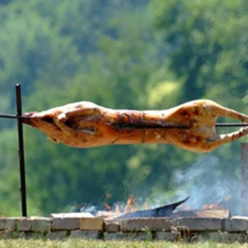 Πώς να προσέξετε το πέρασμα από τη νηστεία στην υπερφαγία του Πάσχα