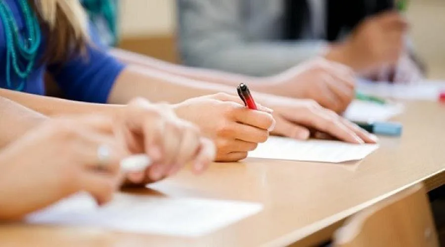 Βάσεις 2015: Τα μόρια εισαγωγής σε ΑΕΙ και ΤΕΙ