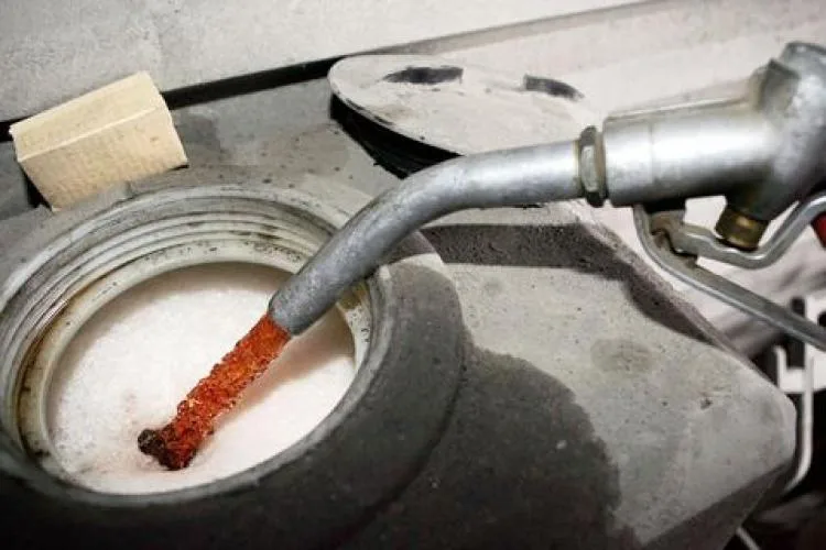 «Αποστολή»: 71.500 λίτρα πετρελαίου σε σχολεία και παιδικούς σταθμούς