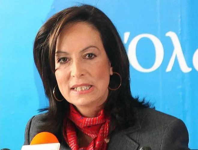 Διαμαντοπούλου: “Πρόσκληση για τσάι” ο εθνικός διάλογος για την Παιδεία