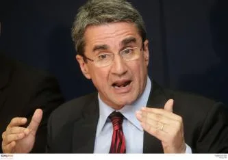 Διαμαρτυρία μαθητών έξω από το σπίτι του Λοβέρδου