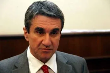 Απόφαση για την αξιολόγηση υπέγραψε ο Λοβέρδος μία ημέρα μετά τις εκλογές