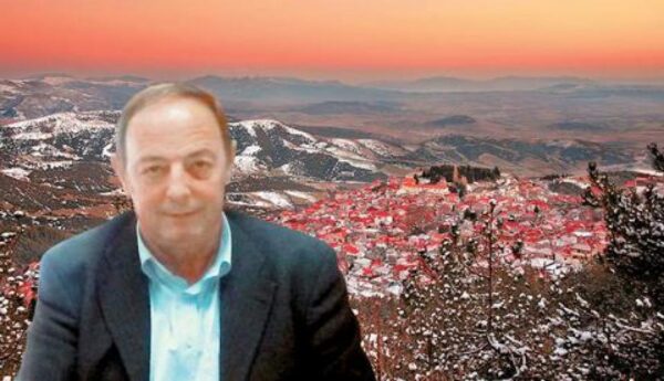 Η αυταπάρνηση του δασκάλου: Tαξίδι έως και τρεις ώρες