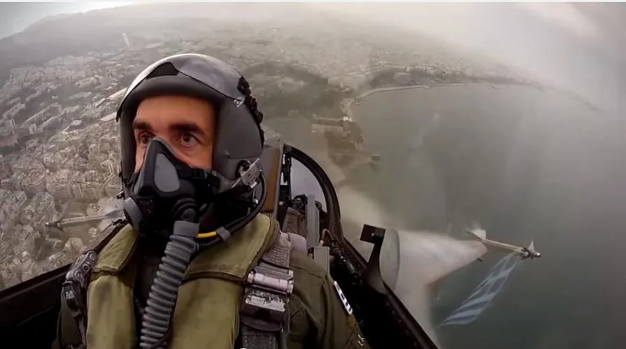 Σωτήρης Στράλης: ο πιλότος που συγκίνησε όλη την Ελλάδα