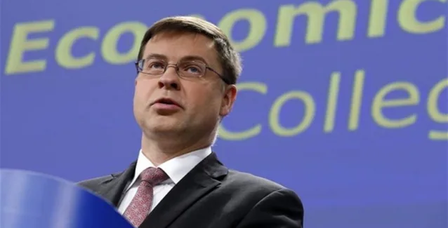 Άχρηστη η κίνηση Τσίπρα σύμφωνα με τον Ντομπρόβσκις