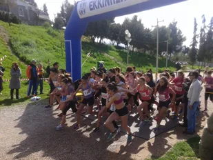 17-03-14 Συνεχίζονται με μεγάλη επιτυχία τα Πανελλήνια Σχολικά Πρωταθλήματα Λυκείων