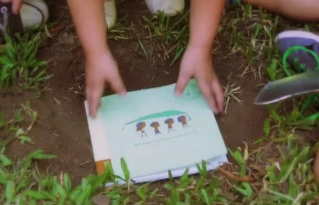 Το βιβλίο που μπορεί να γίνει δέντρο αφού διαβαστεί!