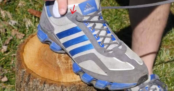 Δείτε τον λόγο που υπάρχει μια επιπλέον τρύπα ψηλά στα αθλητικά παπούτσια!