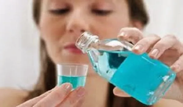 Προσοχή! Δείτε ποιο στοματικό διάλυμα αποσύρεται!!