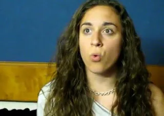 Αυτή η κοπέλα κάνει κάτι…εκπληκτικό! (βίντεο)