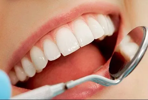 Τεράστια ΠΡΟΣΟΧΗ! Ποιο είναι το ρόφημα που καταστρέφει τα δόντια μας μέσα σε 30 δευτερόλεπτα;