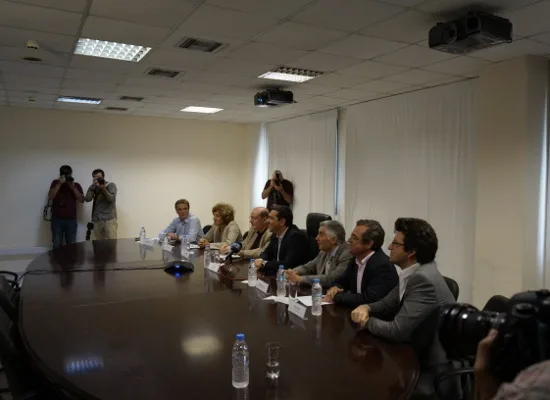 “Άριστα, 20” από τον Πρωθυπουργό Αλέξη Τσίπρα στο Υπουργείο Παιδείας