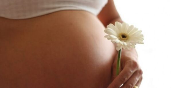 Στιγμές αγωνίας για 30χρονη έγκυο, που διαγνώστηκε με όγκο στον εγκέφαλο