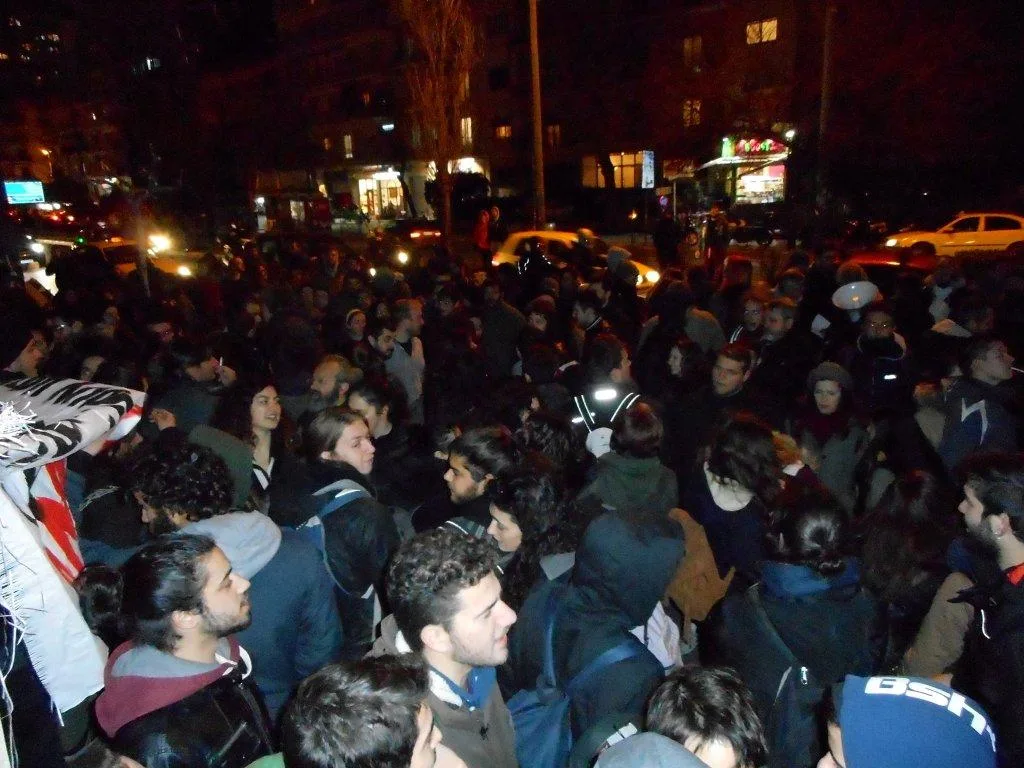 ΤΡΙΑ ΑΡΘΡΑ ΓΙΑ ΤΟΝ ΜΝΗΝΟΝΙΑΚΟ ΔΙΑΛΟΓΟ ΓΙΑ ΤΗΝ ΠΑΙΔΕΙΑ              ( των Καλημερίδη, Γαλάνη, Απέκη)