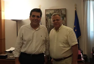 31-07-14 Συνάντηση του Υφυπουργού Παιδείας Αλέξανδρου Δερμεντζόπουλου με αντιπροσωπεία του Οργανισμού «Το Χαμόγελο του …