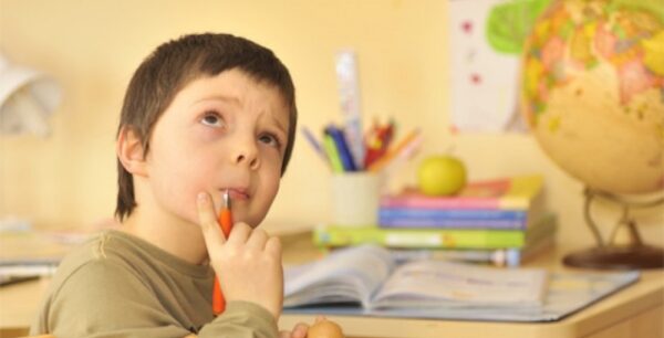 4 στα 10 παιδιά με διάσπαση προσοχής έχουν κατάθλιψη