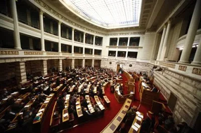 Οι ομιλίες του Υπουργού Παιδείας Νίκου Φίλη και της Αναπληρώτριας Υπουργού Σίας Αναγνωστοπούλου στην Προ ημερησίας συζήτηση στη Βουλή για την Παιδεία