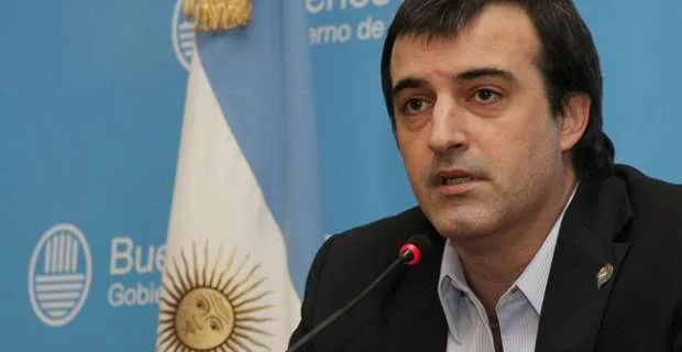 Ποιός Υπ Παιδείας σταμάτησε τις απεργίες με το κινητό του !