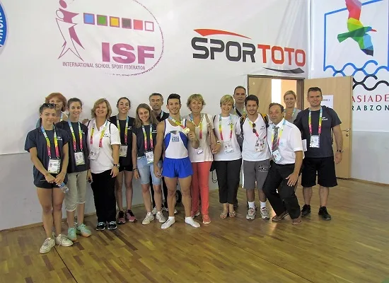 Γεμάτοι μετάλλια και διακρίσεις επιστρέφουν οι Έλληνες μαθητές από την Τραπεζούντα