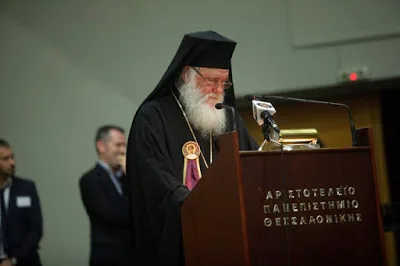 Αρχιεπίσκοπος Ιερώνυμος, «Δεν ζητάμε εξουσία. Υπάρχει μια διαφορά, άλλο να ζητάς εξουσία και άλλο να είσαι παιδαγωγός.»