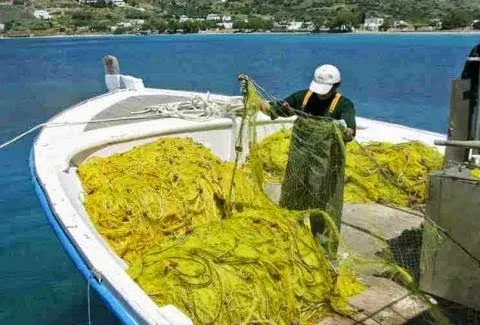 Δεν πίστευε στα μάτια του – Δείτε τι έπιασε στα δίχτυα του ψαράς στον Έβρο! [video]