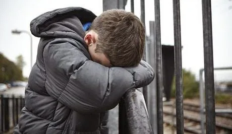 Πως θα αντιδρούσες αν έβλεπες ένα παιδί να κακοποιείται στη μέση του δρόμου;