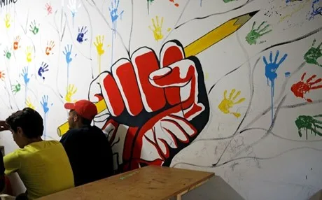 Προσλαμβάνονται εκπαιδευτικοί για την εκπαίδευση προσφύγων