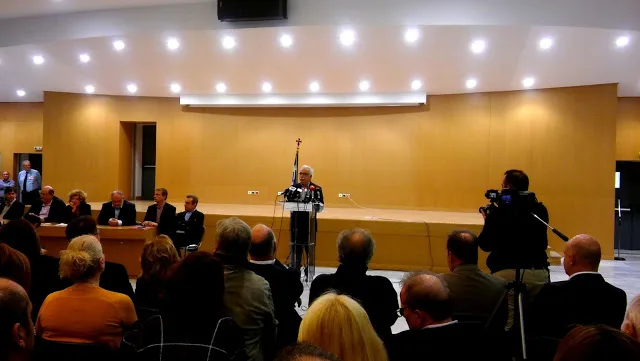 ΤΕΛΕΤΗ ΠΑΡΑΔΟΣΗΣ – ΠΑΡΑΛΑΒΗΣ ΣΤΟ ΥΠΟΥΡΓΕΙΟ ΠΑΙΔΕΙΑΣ…ΦΩΤΟ