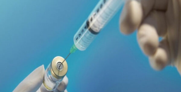 Σύσκεψη στο υπουργείο Υγείας για εμβολιασμούς