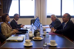 15-11-13 Συνάντηση Υπουργού Παιδείας και Θρησκευμάτων Κωνσταντίνου Αρβανιτόπουλου με την Ευρωπαία Επίτροπο αρμόδια για …