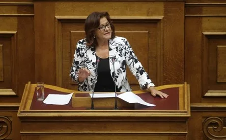 Μέχρι τις 8 το βράδυ τα παιδιά στα σχολεία