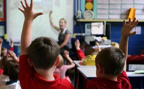 Έρευνα: Οι περισσότερες ώρες μαθημάτων κάνουν καλό στα παιδιά