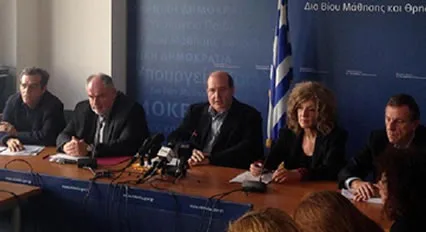 26-11-15 Συνέντευξη Τύπου: Νίκου Φίλη Υπουργού Παιδείας, Έρευνας και θρησκευμάτων, Κώστα Φωτάκη  Αναπληρωτή Υπουργού για θέματα Έρευνας και Καινοτομίας, Σίας Αναγνωστοπούλου Αναπληρώτριας Υπουργού Παιδείας, Έρευνας και Θρησκευμάτων