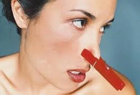 Πέντε τροφές που προκαλούν ΔΥΣΟΣΜΙΑ του σώματος! (ΔEN ΠΑΕΙ ΤΟ ΜΥΑΛΟ ΣΟΥ)