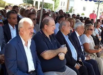 Φίλης “Δεν πρέπει να υπάρχουν λευκές σελίδες στα βιβλία σχολικής ιστορίας”