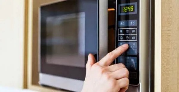 5 αλήθειες και μύθοι για τους φούρνους μικροκυμάτων
