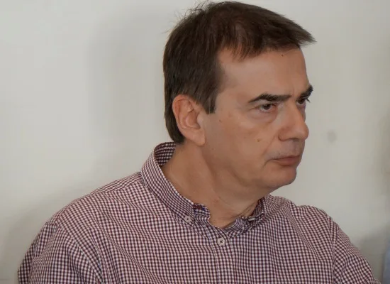 Ο Διευθυντής του Υπουργού Παιδείας Τάκης Κατσαρός σε συνέντευξη “ΣΤΟ ΚΟΚΚΙΝΟ”