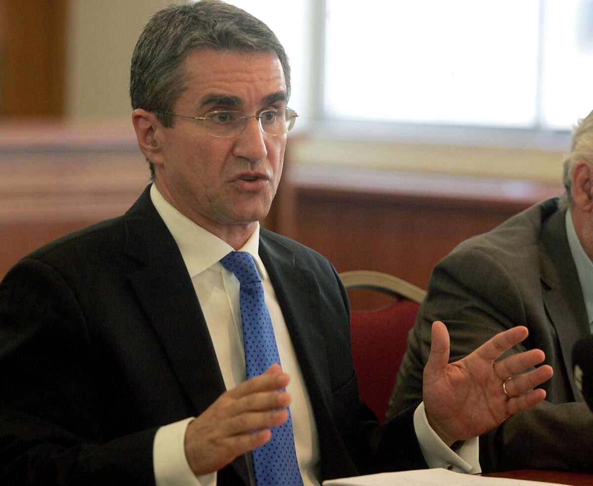 Ο υπουργός Παιδείας για τα σχολικά βιβλία