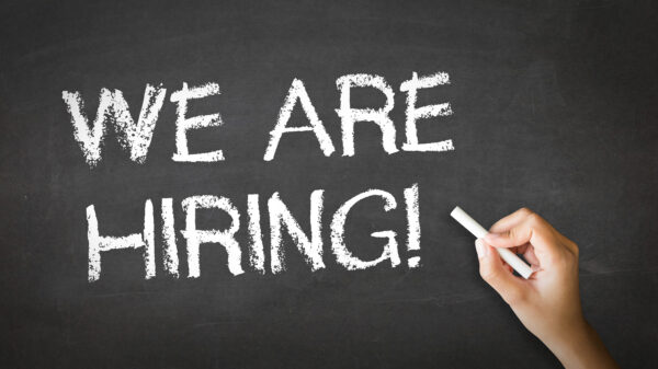 Καθηγήτρια Αγγλικών για άμεση πρόσληψη ( Αθήνα )