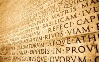 Λατινικές φράσεις που χρησιμοποιούμε ακόμη!
