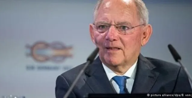 Σόιμπλε: Στόχος να σταθεί η Ελλάδα στα πόδια της