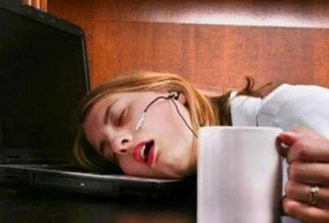 ΠΡΟΣΟΧΗ! Νιώθετε συνέχεια κουρασμένοι;;; ΔΕΙΤΕ τι μπορεί να φταίει…