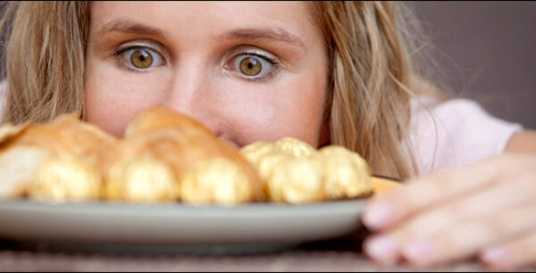 Λιγούρες πριν τον ύπνο; Μάθε ποια είναι τα καταλληλότερα σνακ